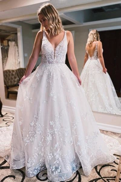 Modern Long Mermaid V Neck Tulle Lace Open Back Wedding Dresses