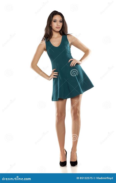 Mulher No Vestido Curto Imagem De Stock Imagem De Fofofo 85132575