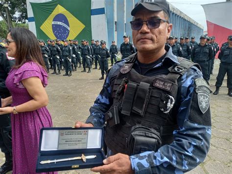 Guarda Municipal Homenageada Pela Academia De Pol Cia Militar Do