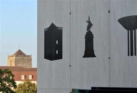 LE SIGNE CENTRE NATIONAL DU GRAPHISME CHAUMONT Haute Marne