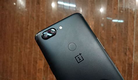 OnePlus 5T review: It almost 'Never Settles'!