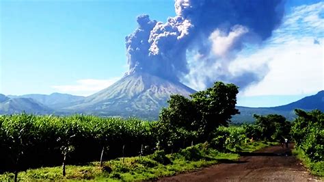 San Cristóbal Volcano Eruption Chinandega Nicaragua MARCH 9 2021