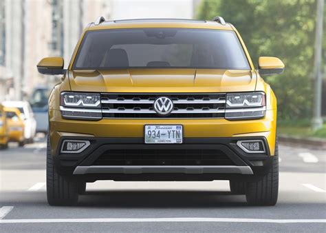 New Volkswagen Teramont L Trendline Awd Photos Prices And