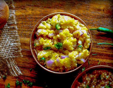 Bihari Style Aloo Ka Chokha Recipe - Spiced & Mashed Potatoes With ...