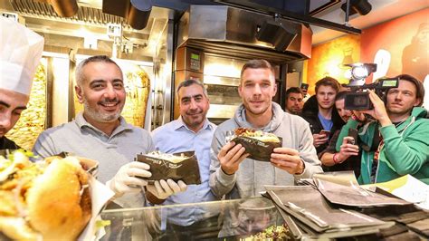 Berlin Kreuzberg Mangal Döner von Lukas Podolski Termin für