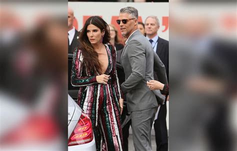 Sandra Bullock Bryan Randall Split 2022