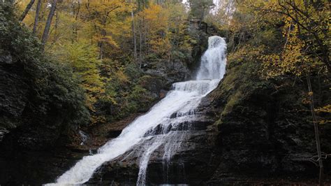 Fall foliage: Leaves are changing in the Poconos