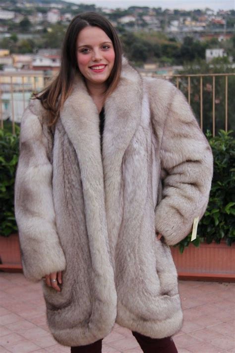 Pin By Sandra Huntington On Susie Fox Fur Coat Fox Coat Fur Coat