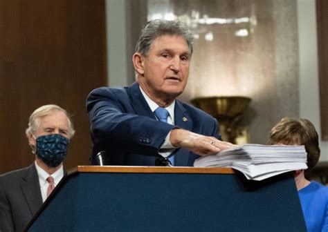 Joe Manchin - Bio, Net Worth, Annual Salary, Wife, Age, Family, Nationality, Height, Facts ...