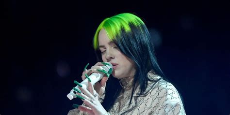 Billie Eilish Shows Her Vocal Range In Her First Grammy Performance