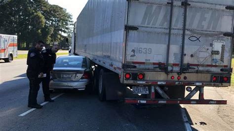 Bluffton Sc Traffic Driver Airlifted After Us 278 Accident Hilton