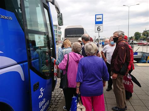 Darmowym autobusem na Święty Krzyż Mieszkańcy zachwyceni