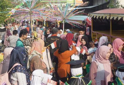 Pawai Ta Aruf Karnaval Dalam Rangka Haflah Akhirussanah