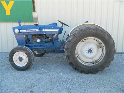 1974 Ford 2000 tractor specs