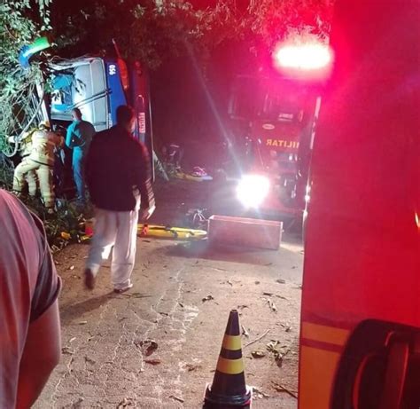 Acidente ônibus na MG 120 deixa 7 mortes e feridos em MG Estradas