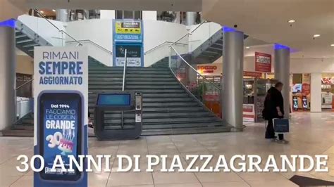 Piove Di Sacco Il Centro Commerciale Piazzagrande Compie Anni Youtube