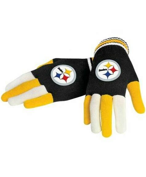 Cold Temperatures Are No Match For These Knit Pittsburgh Steelers