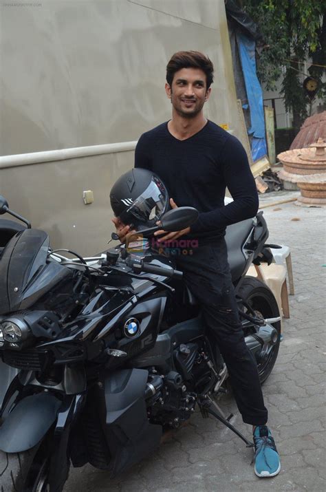 Sushant Singh Rajput Snapped Promoting M S Dhoni The Untold Story On