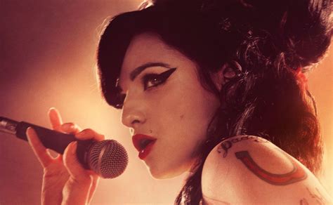 Amy Winehouse Tráiler Fecha De Estreno Y Más De La Biopic Back To Black Spoiler