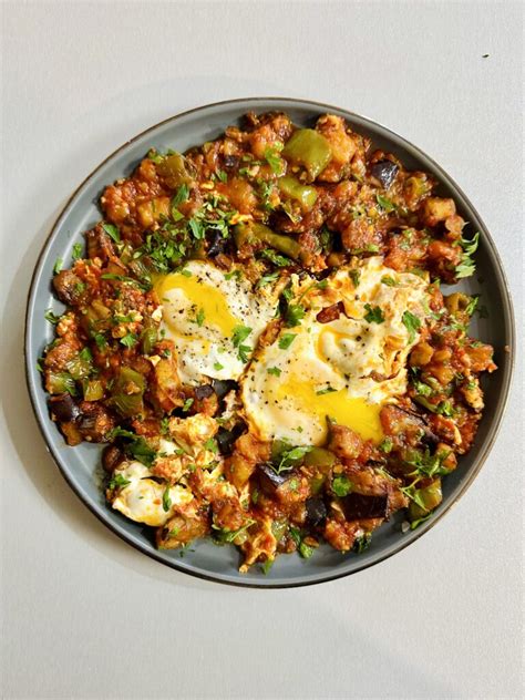 Shakshuka Cu Vinete BARBOSU RETETE CULINARE