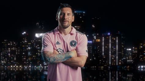 Lionel Messi Firma Oficialmente Con El Club Inter Miami De La Mls