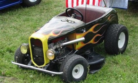 Top 10 Crazy And Unusual Lawn Mowers