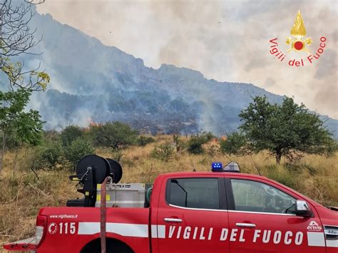 Vasto Rogo Nel Parco Nazionale Del Pollino Dire It