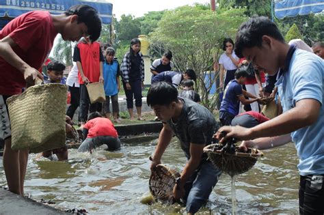 Meriahkan HUT Ke 78 RI SMAN 2 Kahayan Tengah Juara 1 Lomba Menyauk