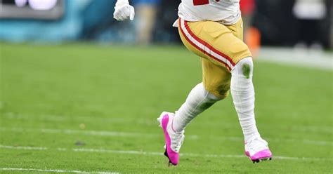 Deebo Samuel Wears Pink Air Jordan Cleats in 49ers Win - Sports Illustrated FanNation Kicks News ...