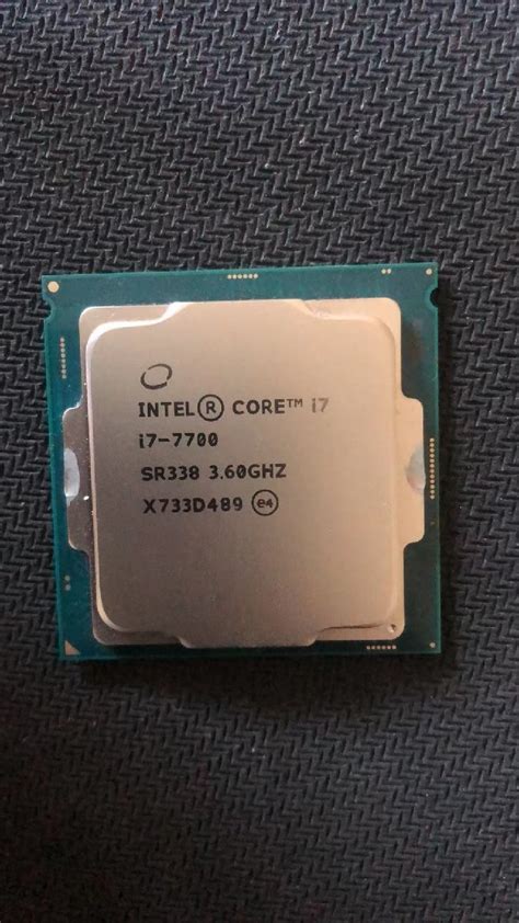 【やや傷や汚れあり】cpu インテル Intel Core I7 7700 プロセッサー 中古 動作未確認 ジャンク品 3423の落札情報