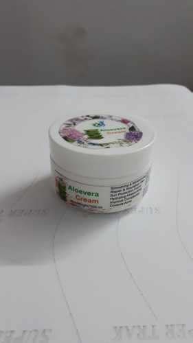 Sovam White Herbal Aloevera Cream For Skin Packaging Size 100 Gm At