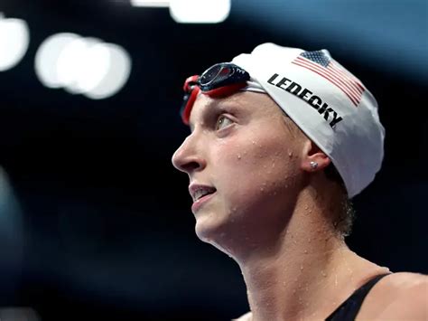 Greatest Female Swimmer Ever Katie Ledecky Gets To Stand Parallel To