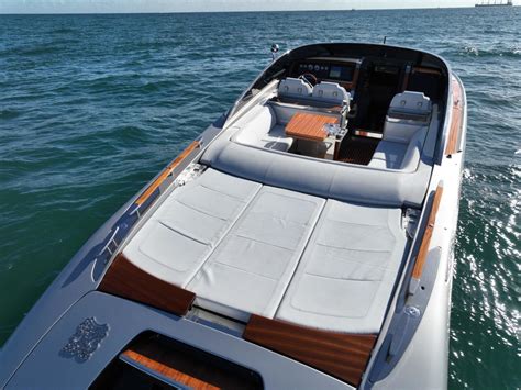 2019 Riva 38 Rivamare Yacht For Sale Fontus Si Yachts