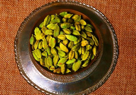 Products Cardamom Ceylon True Cinnamon Cinnamon Sri Lanka