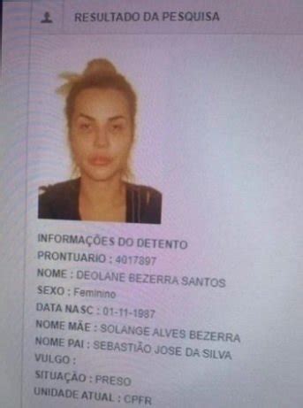 Deolane Bezerra surge irreconhecível em foto cadastrada no sistema da