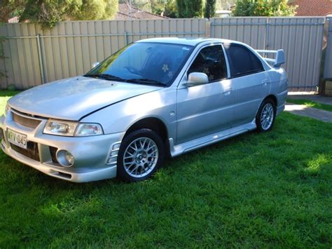 2002 Mitsubishi Lancer GLXI Datsun510 Shannons Club