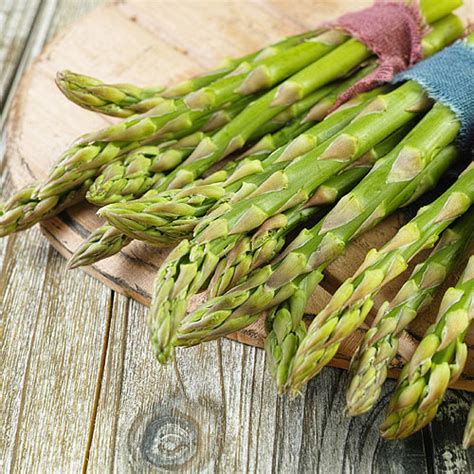 Alimentos Que Nos Protegen Del Sol Foto