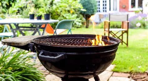 Une Lourde Amende Pour Les Fran Ais Qui Font Un Barbecue Dans Leur