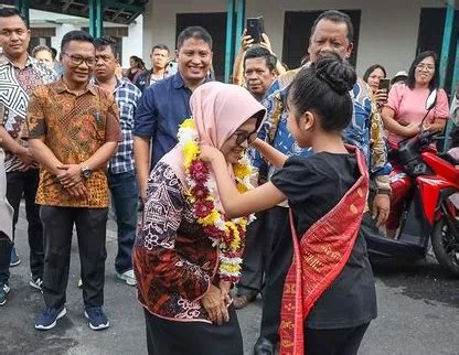 Dr Susanti Dewayani Ajak Pelajar Siantar Tingkatkan Kreativitas Pada