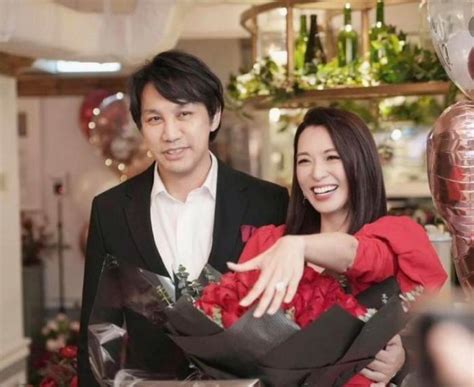 Tvb女星陈炜结婚，走出丧父之痛与小五岁男友结婚，喜迎第二春