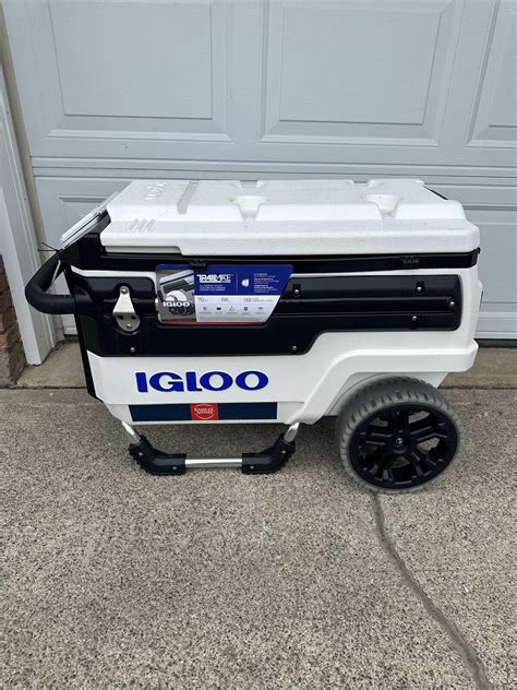 Igloo Trailmate Journey Black White 70 Qt Cooler W Samuel Adams Logo