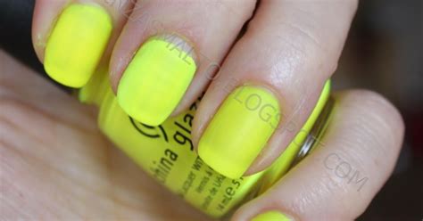 Mai Senza Smalto NOTD China Glaze Yellow Polka Dot Bikini