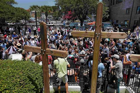 Charleston Shooting See The Vigil For Victims At A Church Time