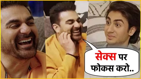 Arbaaz Khan Give The Advice To Arhaan Khan Friend In Dumb Biryani