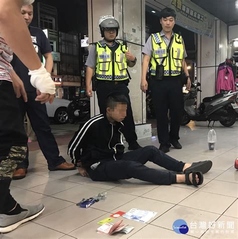 詐欺車手被警逮 嚇得癱軟在地 風傳媒