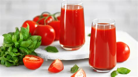 Benefits Of Drinking Tomato Juice For Overall Health