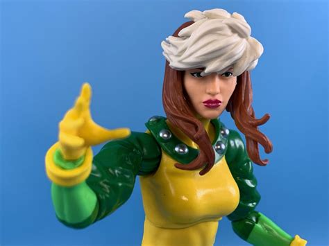 Toy Of The Day Hasbro Marvel Legends Age Of Apocalypse Rogue And