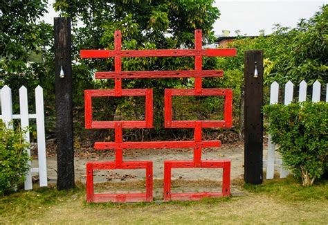 【旅遊】台南仁德小旅行 「牛稠子車站」拍復古網美照、「虎山林場」龍貓森林變身森林系女孩｜欣傳媒