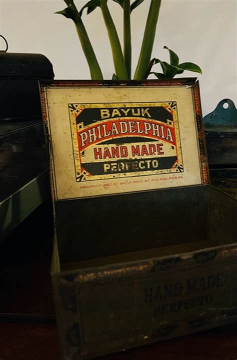 Vintage Metal Bayuk Philadelphia Hand Made Perfecto Cigar Box Etsy