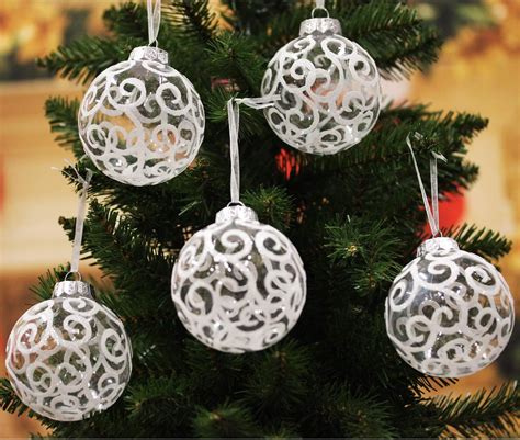 Sleetly White Baubles For Christmas Tree Decorations Shatterproof